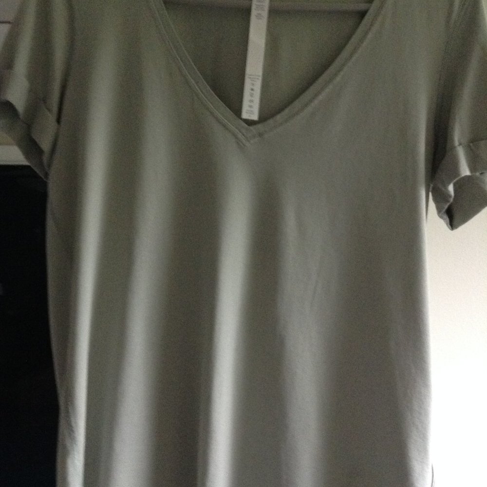 Lululemon Love V-neck